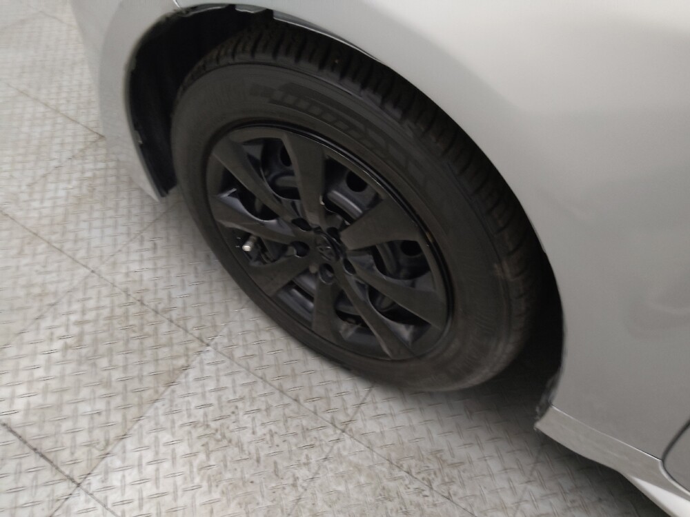 2021 Toyota Corolla in Lombard, IL 60148 - 18108662 31