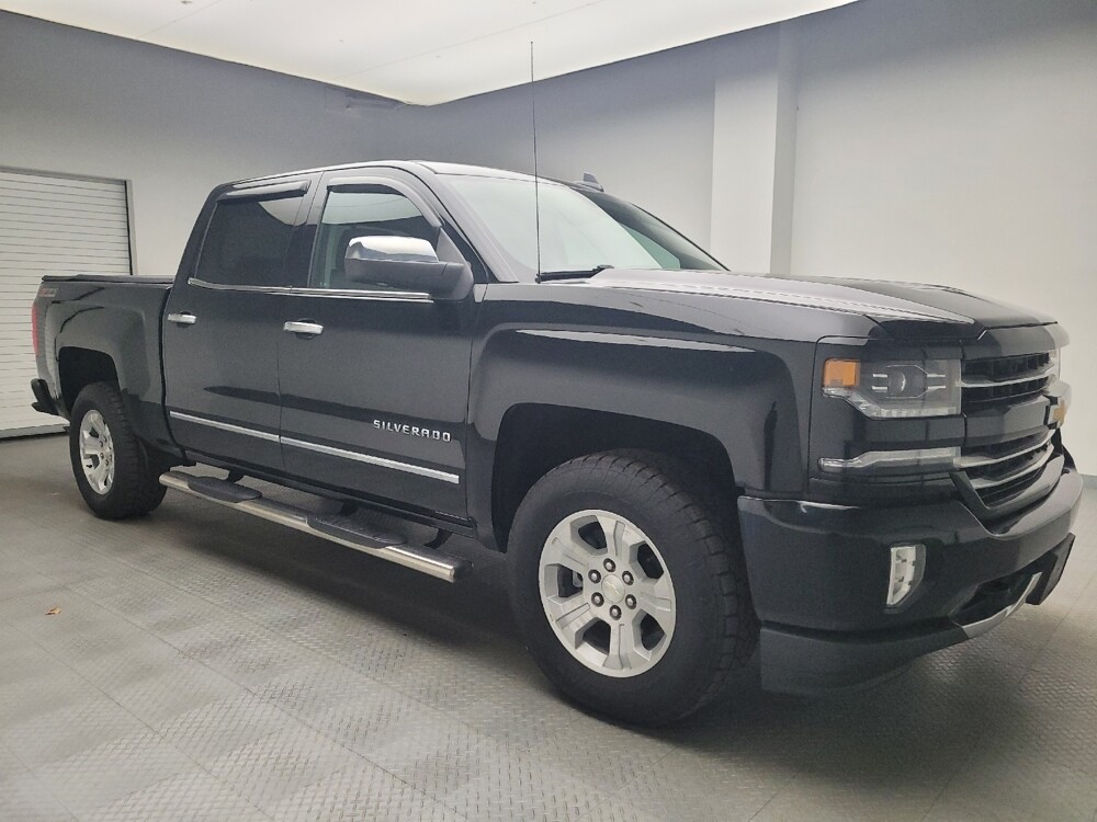 2017 Chevrolet Silverado 1500 in Eastpointe, MI 48021 - 18108666 11