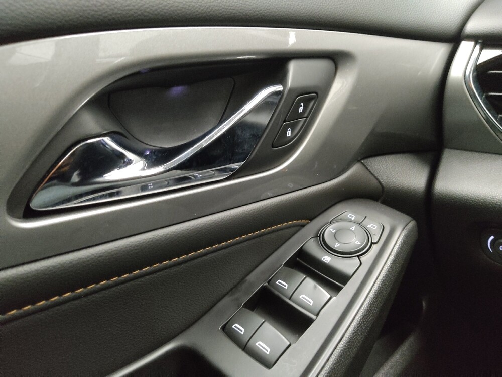 2019 Chevrolet Traverse in Grand Rapids, MI 49508 - 18108667 27