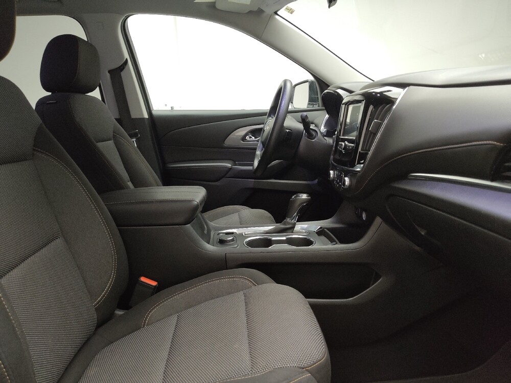 2019 Chevrolet Traverse in Grand Rapids, MI 49508 - 18108667 21