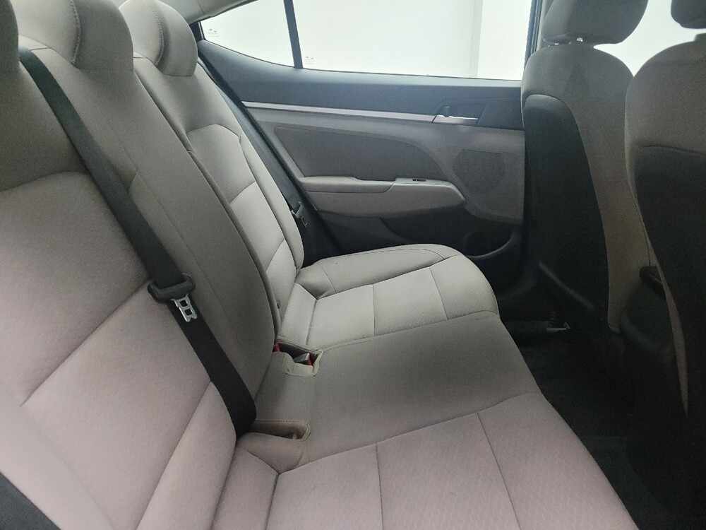 2020 Hyundai Elantra in Eastpointe, MI 48021 - 18108668 19