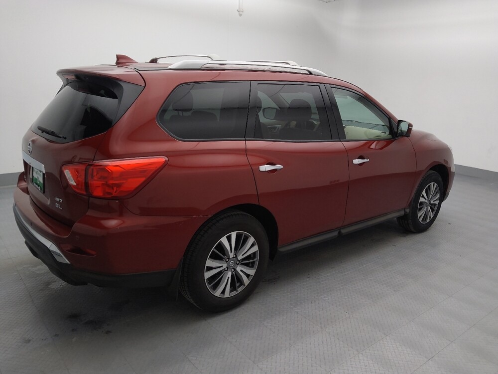 2020 Nissan Pathfinder in St. Louis, MO 63125 - 18108685 10