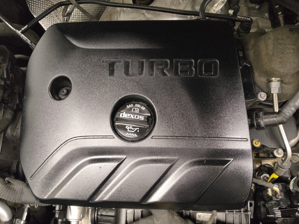 2020 Buick Encore GX in Ft Wayne, IN 46805 - 18108690 30