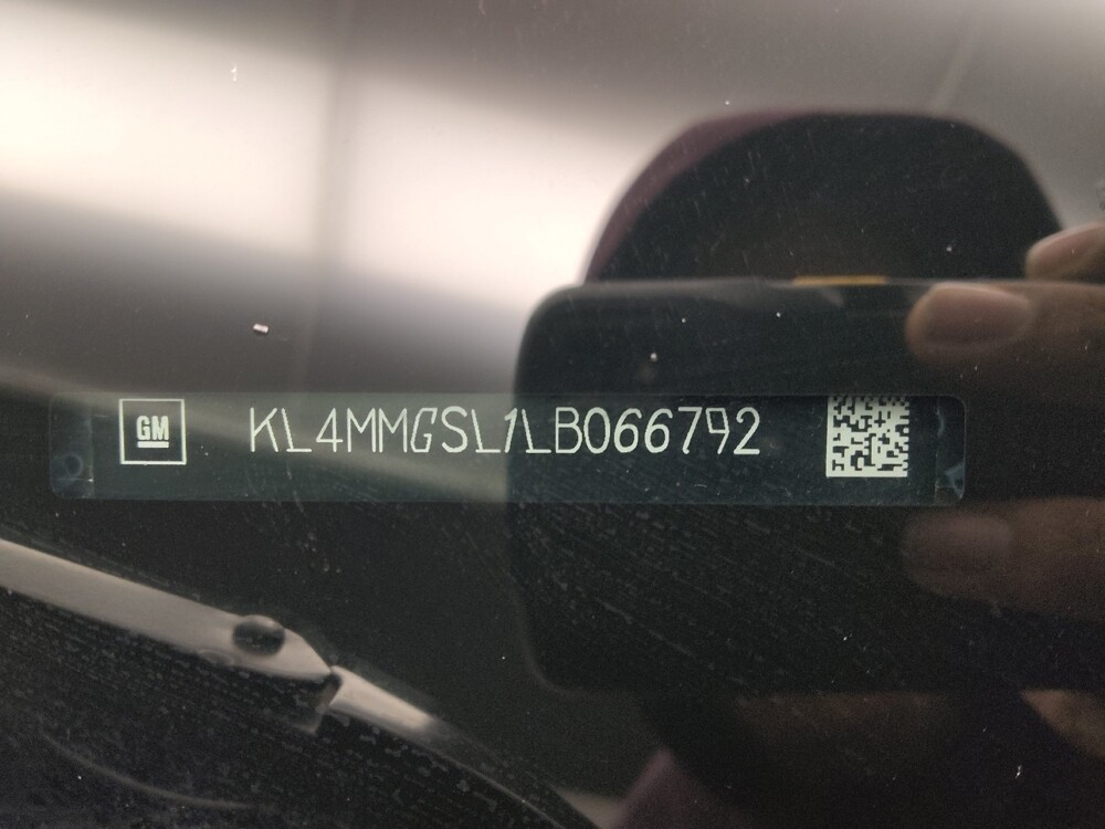 2020 Buick Encore GX in Ft Wayne, IN 46805 - 18108690 33