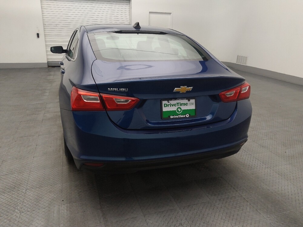 2019 Chevrolet Malibu in Orlando, FL 32808 - 18108724 6