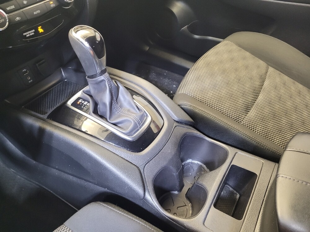 2018 Nissan Rogue Sport in Columbus, OH 43228 - 18108727 26