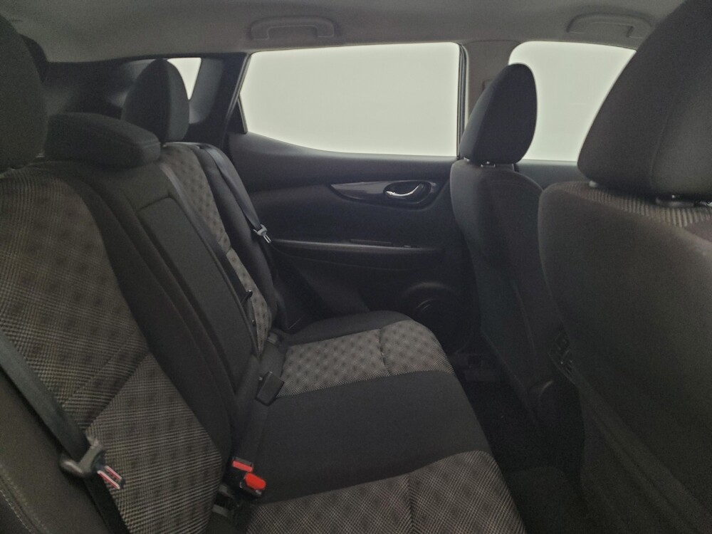 2018 Nissan Rogue Sport in Columbus, OH 43228 - 18108727 19