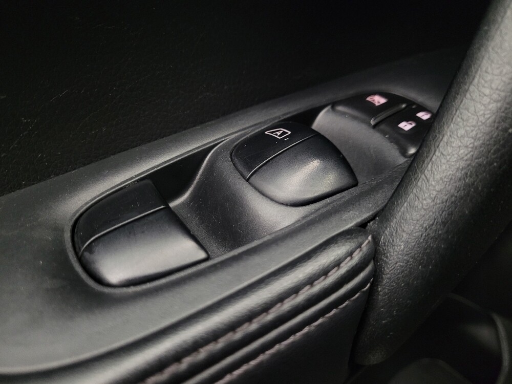 2020 Nissan Rogue in Glendale, AZ 85301 - 18108748 27