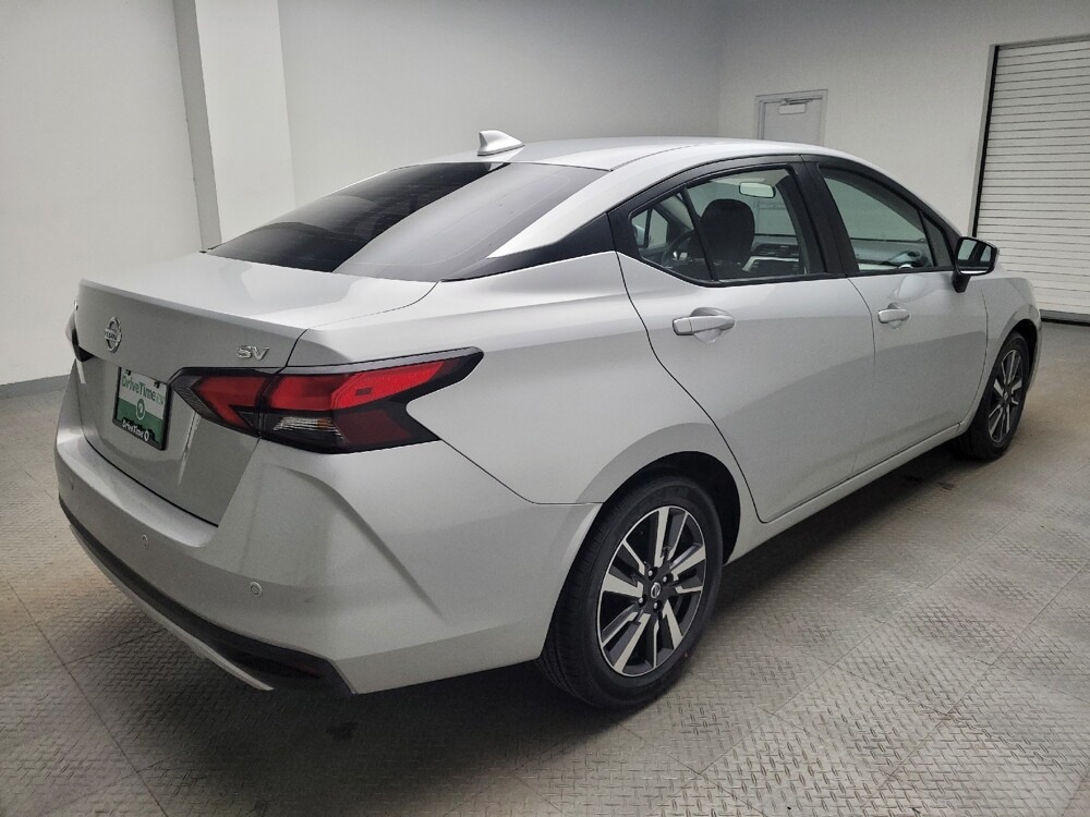 2021 Nissan Versa in Eastpointe, MI 48021 - 18108753 9