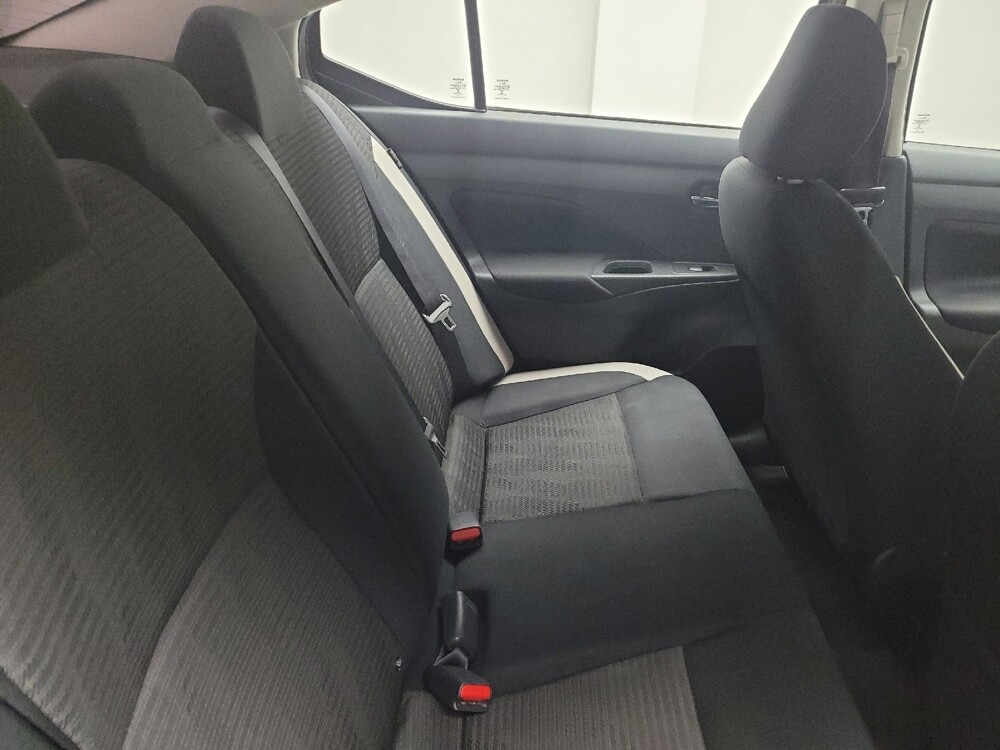 2021 Nissan Versa in Eastpointe, MI 48021 - 18108753 19