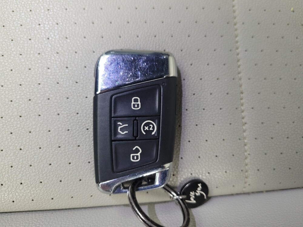 2020 Volkswagen Tiguan in Madison, TN 37115 - 18108768 32