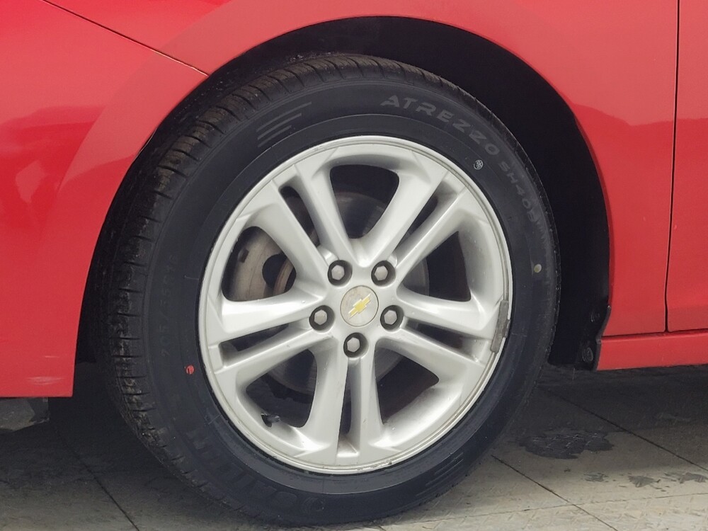 2017 Chevrolet Cruze in Memphis, TN 38115 - 18108770 31