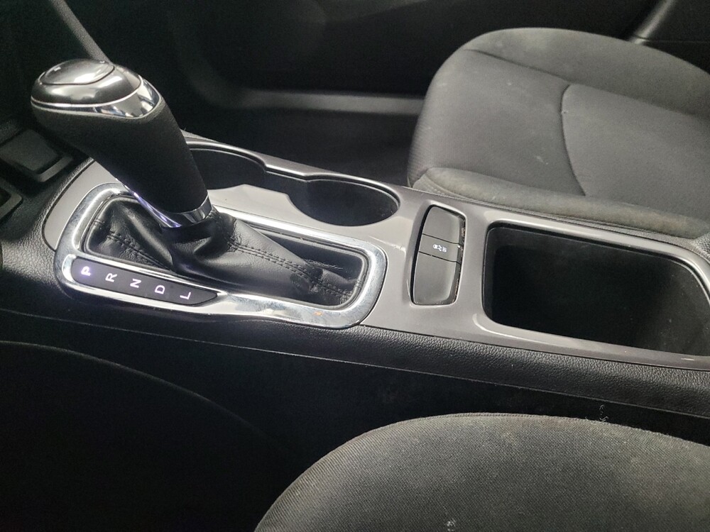 2017 Chevrolet Cruze in Memphis, TN 38115 - 18108770 26