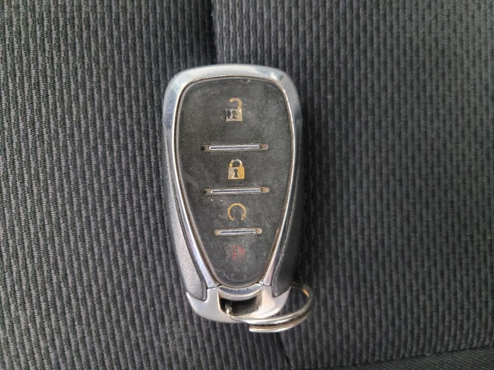 2017 Chevrolet Cruze in Memphis, TN 38115 - 18108770 32