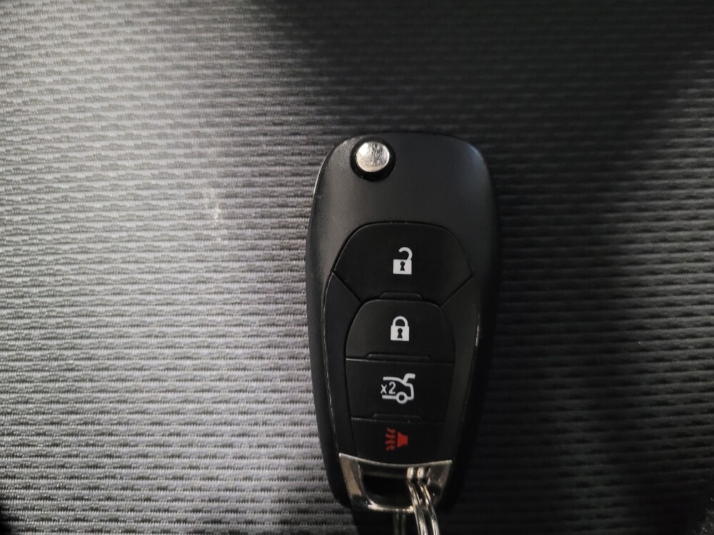 2018 Chevrolet Cruze in Owings Mills, MD 21117 - 18108787 32