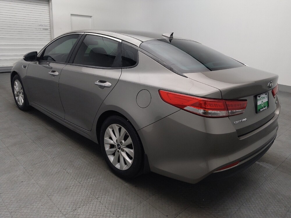 2016 Kia Optima in Gainesville, FL 32609 - 18108788 5