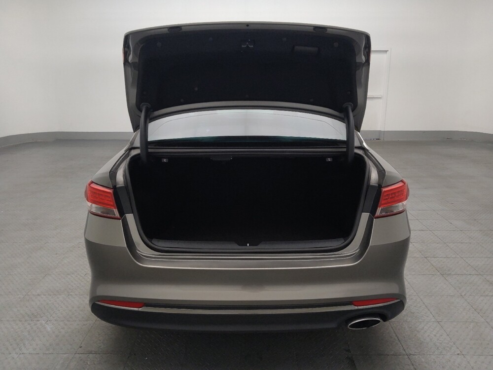 2016 Kia Optima in Gainesville, FL 32609 - 18108788 29