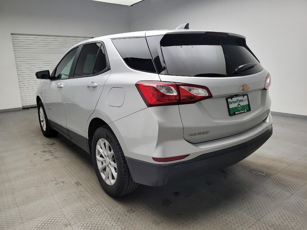 2020 Chevrolet Equinox in Eastpointe, MI 48021 - 18108800 5