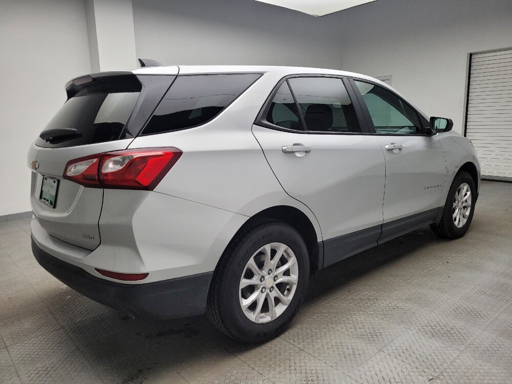 2020 Chevrolet Equinox in Eastpointe, MI 48021 - 18108800 10