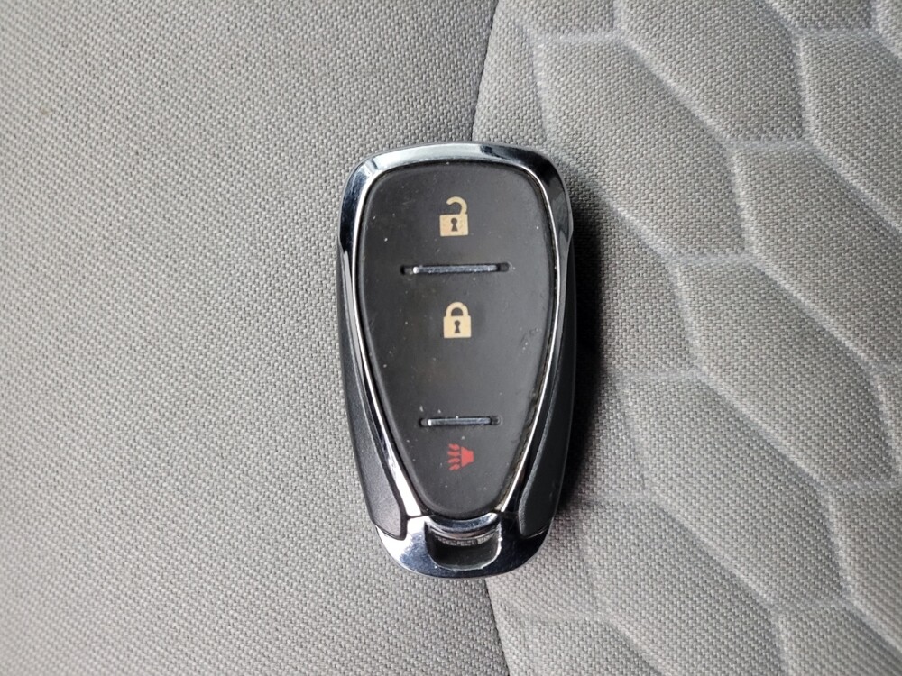 2020 Chevrolet Equinox in Eastpointe, MI 48021 - 18108800 32