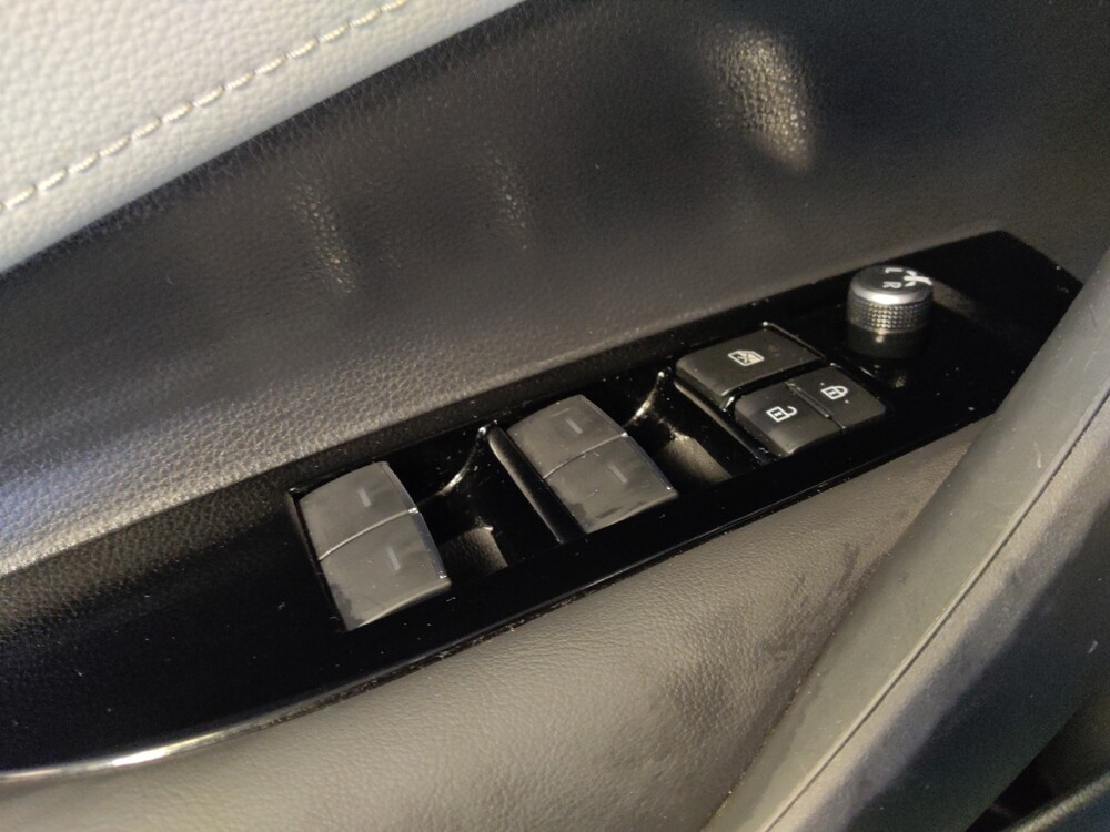 2019 Toyota Corolla in Tucson, AZ 85705 - 18108806 27