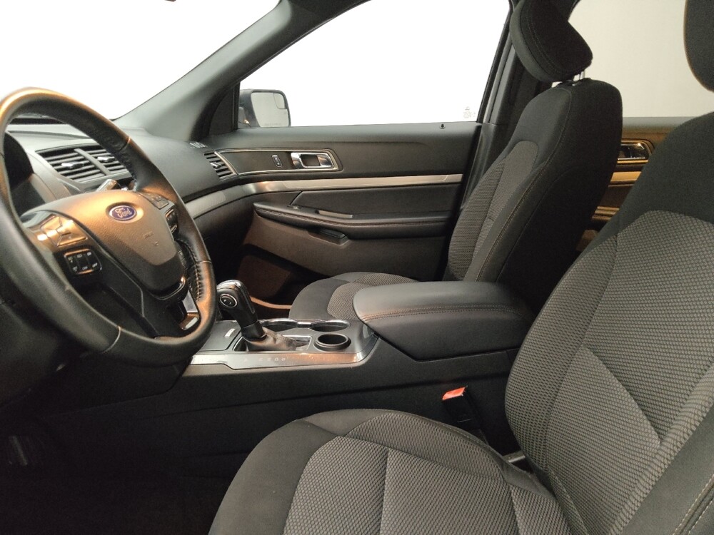 2018 Ford Explorer in Midlothian, IL 60445 - 18108808 17