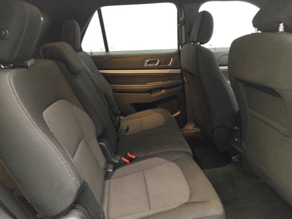 2018 Ford Explorer in Midlothian, IL 60445 - 18108808 19