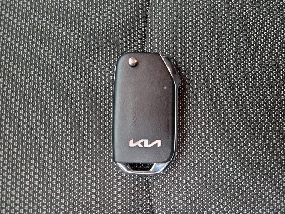 2023 Kia Forte in Eastpointe, MI 48021 - 18108827 32