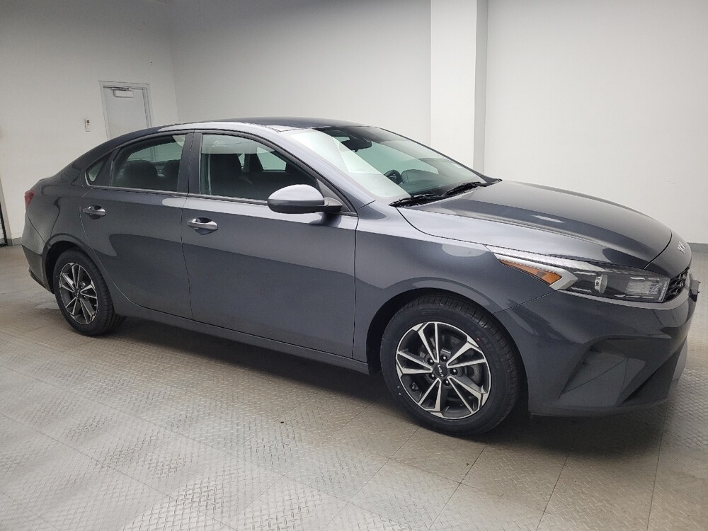 2023 Kia Forte in Eastpointe, MI 48021 - 18108827 11