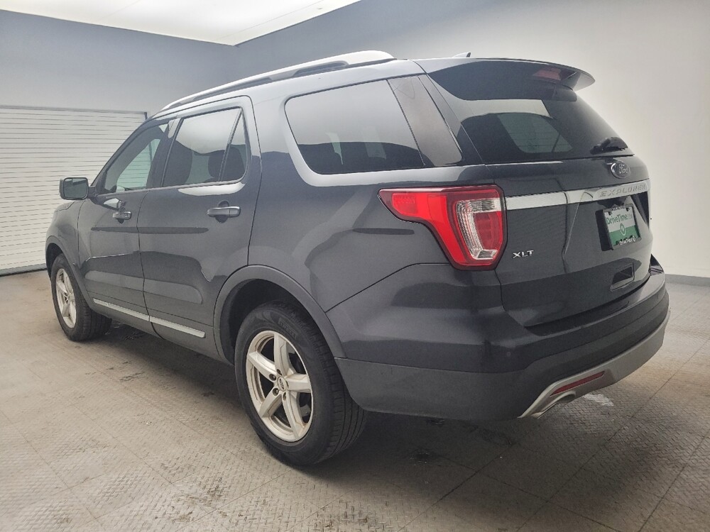 2017 Ford Explorer in Grand Rapids, MI 49508 - 18108829 3