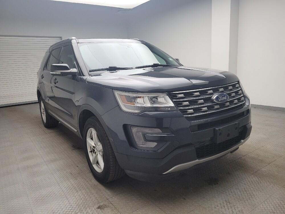 2017 Ford Explorer in Grand Rapids, MI 49508 - 18108829 13