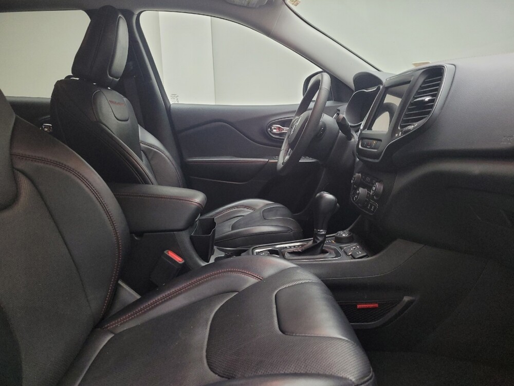 2022 Jeep Cherokee in Grand Rapids, MI 49508 - 18108830 21