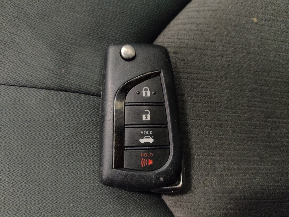 2022 Toyota Camry in Houston, TX 77060 - 18108839 32