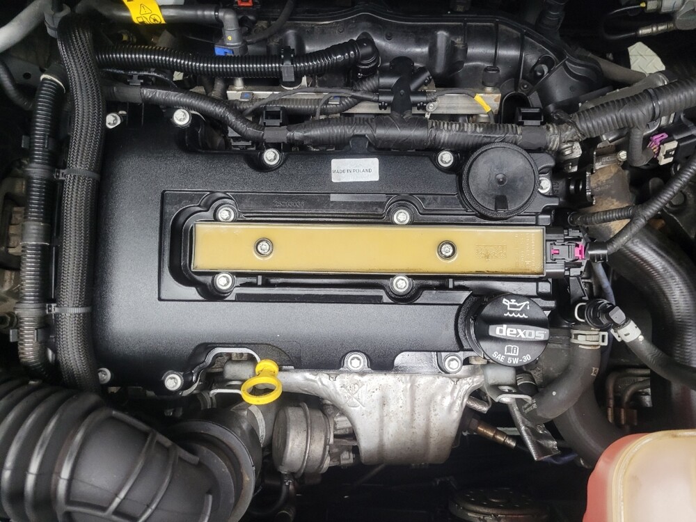 2020 Chevrolet Trax in Indianapolis, IN 46219 - 18108850 30