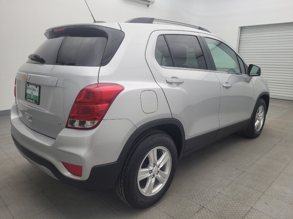 2019 Chevrolet Trax in Houston, TX 77074 - 18108859 9