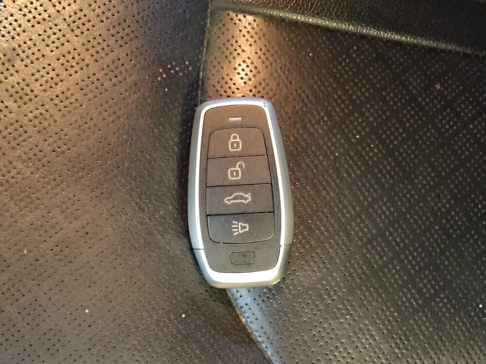 2018 Kia Optima in Gastonia, NC 28056 - 18108860 32