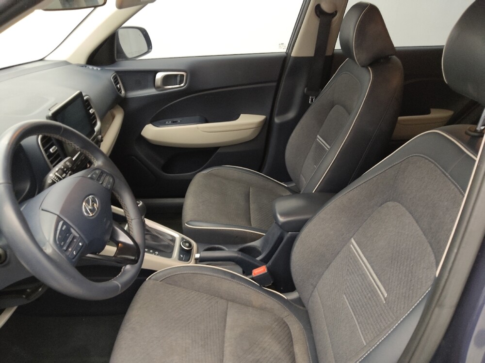 2025 Hyundai Venue in St. Louis, MO 63136 - 18108872 17