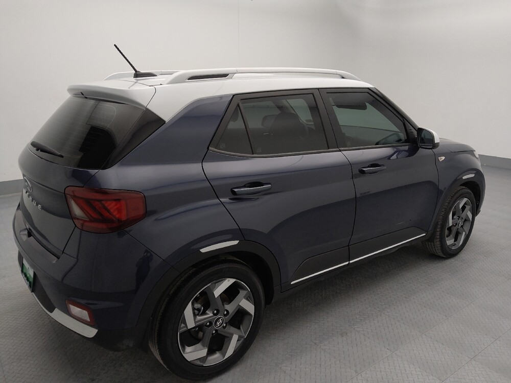 2025 Hyundai Venue in St. Louis, MO 63136 - 18108872 10