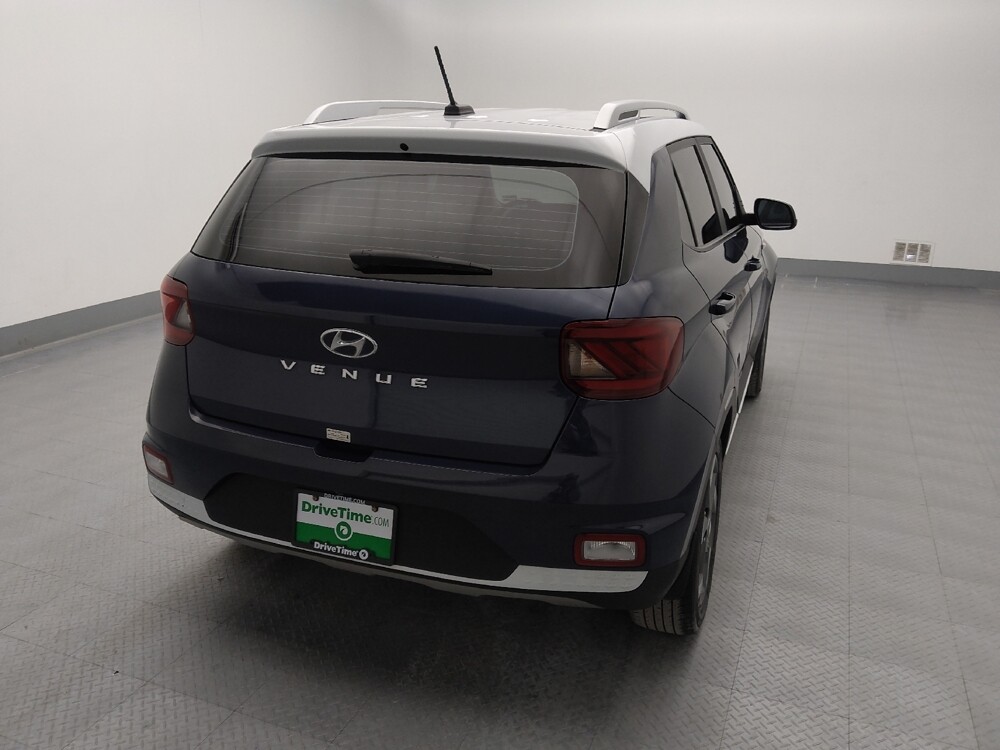 2025 Hyundai Venue in St. Louis, MO 63136 - 18108872 7