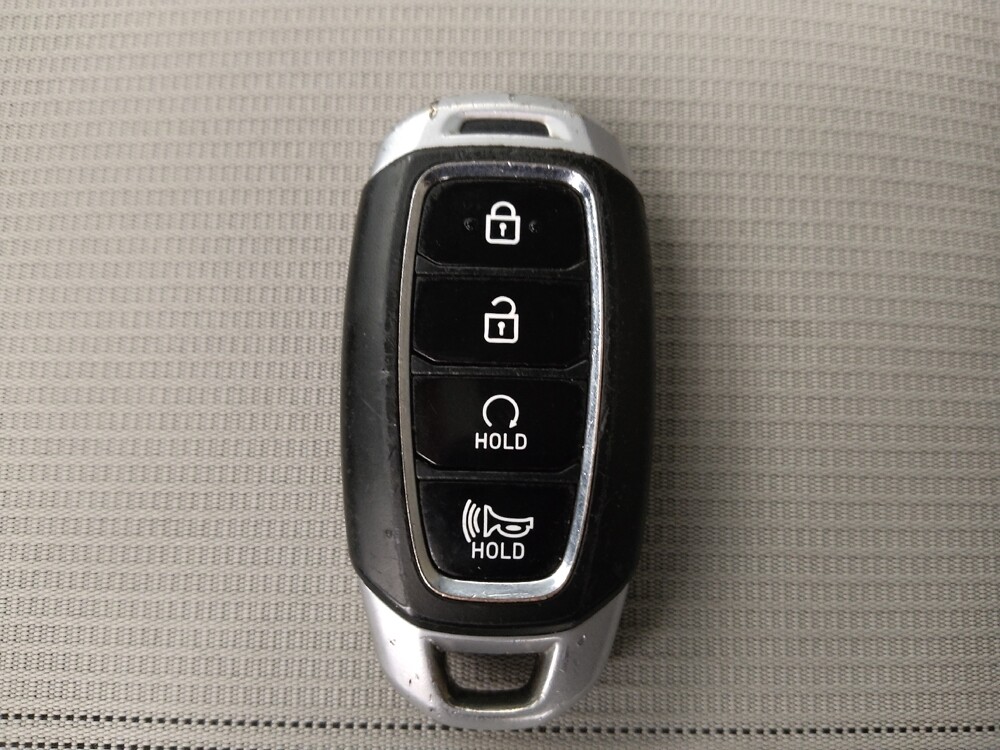 2024 Hyundai Venue in Independence, MO 64055 - 18108874 32