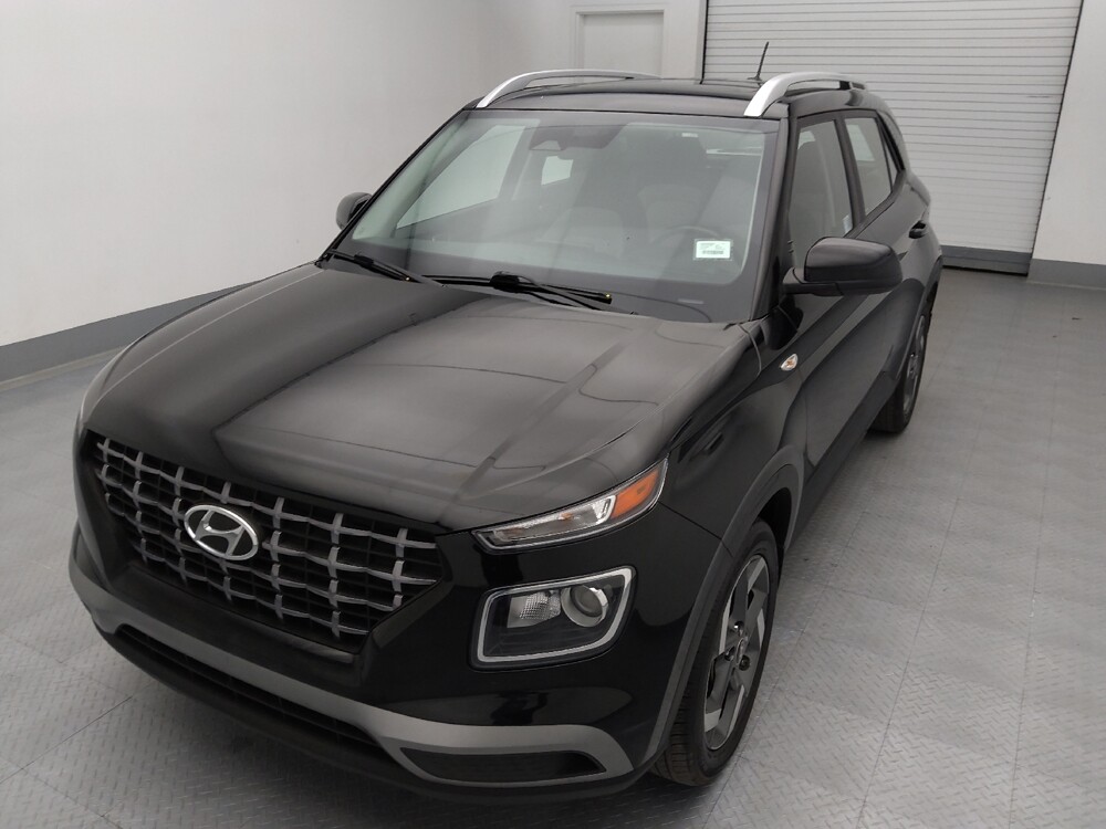 2024 Hyundai Venue in Independence, MO 64055 - 18108874 15