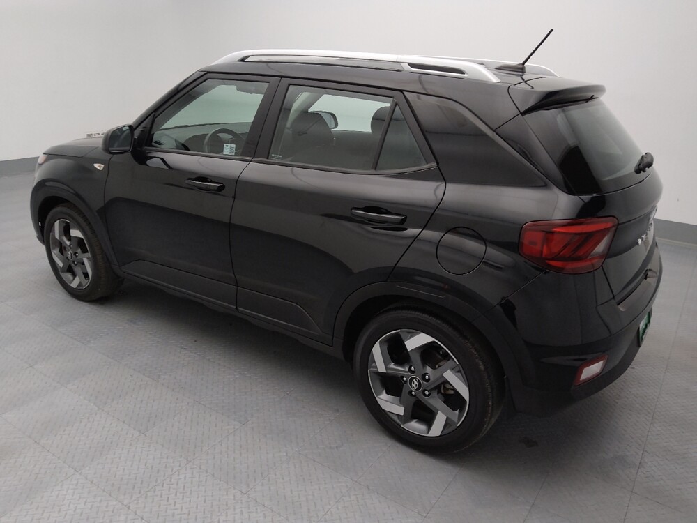 2024 Hyundai Venue in Independence, MO 64055 - 18108874 3