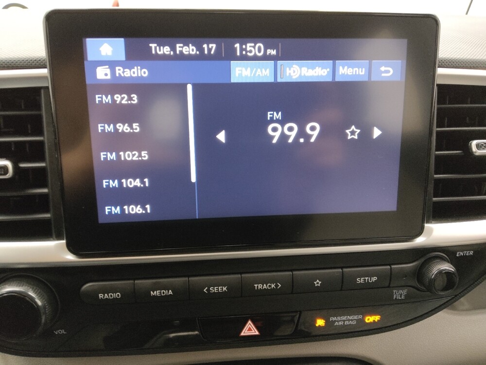 2024 Hyundai Venue in Independence, MO 64055 - 18108874 25