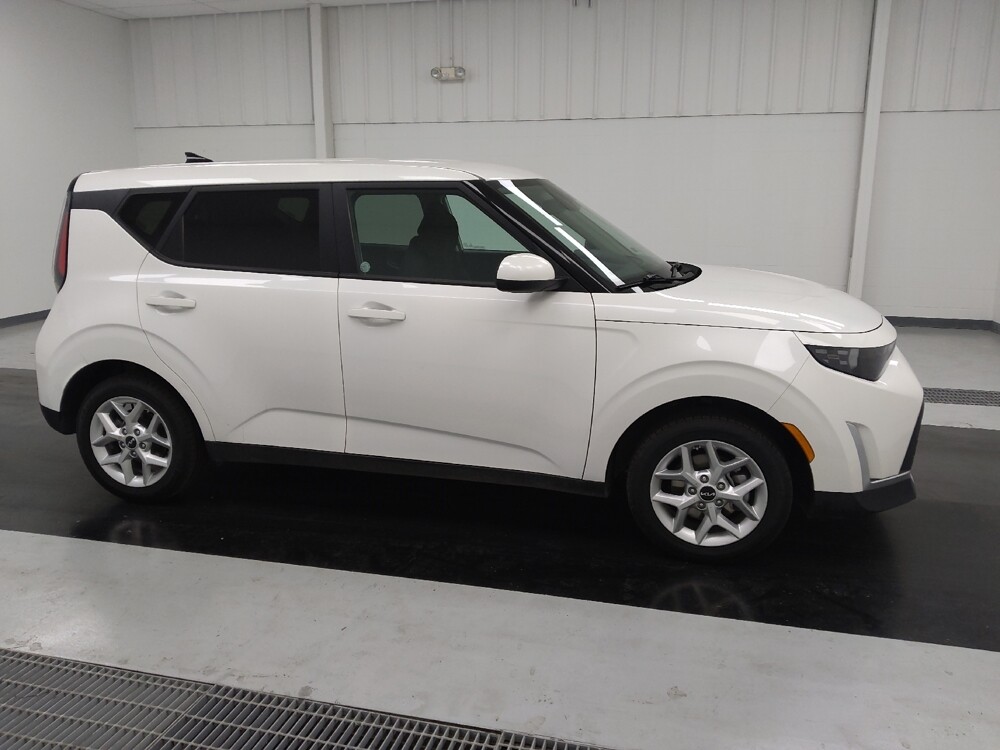 2023 Kia Soul in St. Louis, MO 63125 - 18108879 11