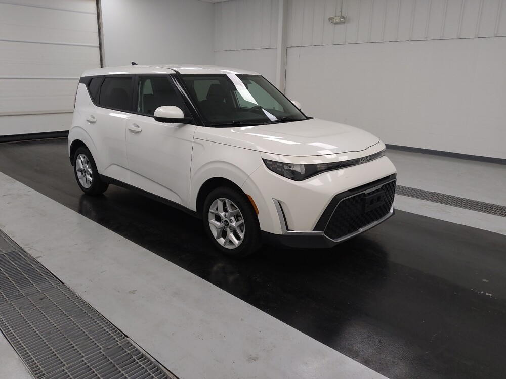 2023 Kia Soul in St. Louis, MO 63125 - 18108879 13