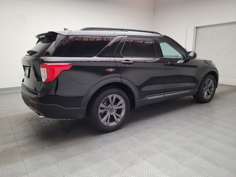2022 Ford Explorer in Downey, CA 90241 - 18108884 10