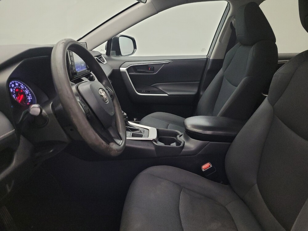 2021 Toyota RAV4 in Glendale, AZ 85301 - 18108890 17