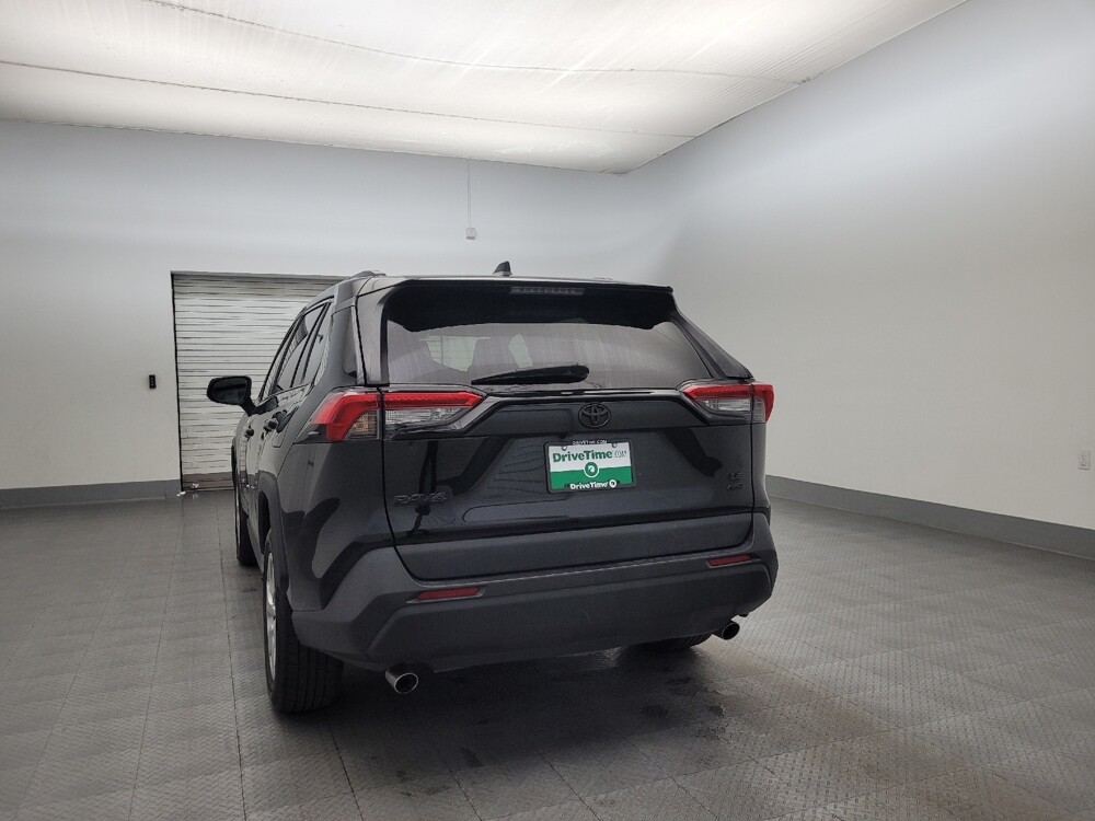 2021 Toyota RAV4 in Glendale, AZ 85301 - 18108890 6