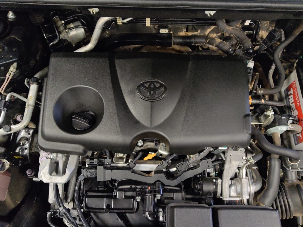 2021 Toyota RAV4 in Glendale, AZ 85301 - 18108890 30