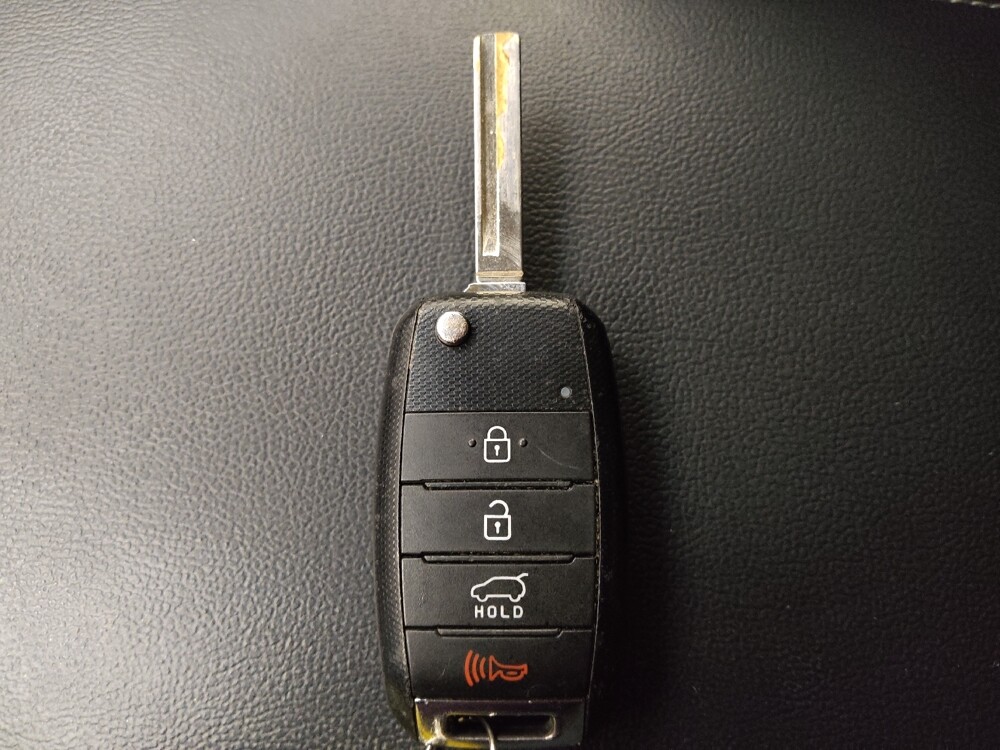 2020 Kia Sorento in Denver, CO 80012 - 18108902 32